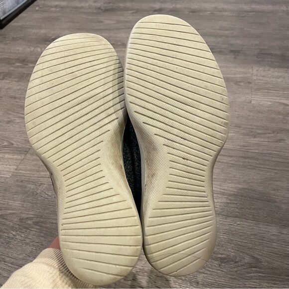 ALLBIRDS The Wool Runners Heathered Gray Wool Sneakers - Picture 11 of 11